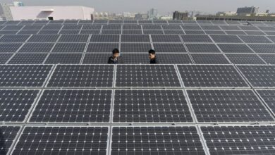 U.S. bans imports of solar panel